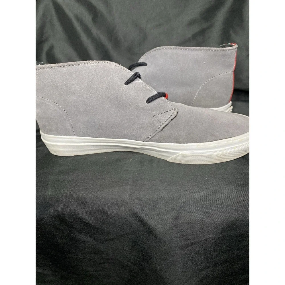 Vans Gray Suede Chukka Mid Red Sole Tribal Heel Tape Mens Size 7